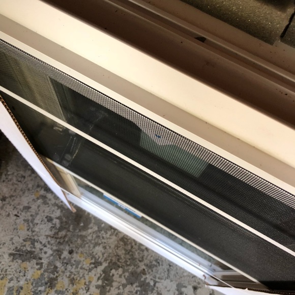 House slide windows x3 - Picture 2 of 3